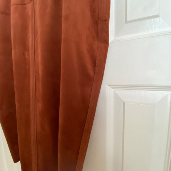 INC International Concepts Faux Suede Skirt - NWOT - Picture 6 of 13